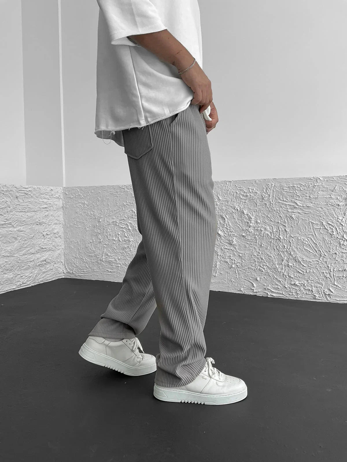 Adrian – Legere Hose für stilbewusste Männer